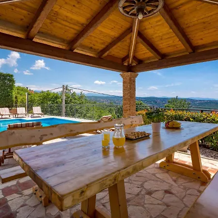 Toni By Interhome كاستاف